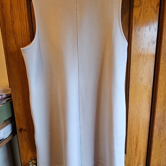 New Spanx Air Essentials Cloud Dress - Picture 2 of 6